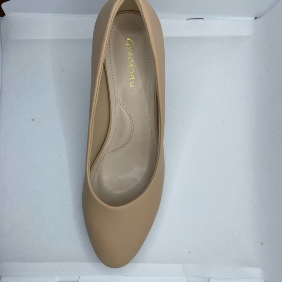 Greatonu Women's Round Toe Low Heels Closed Toe Dress Shoes, Size 10, New - Picture 7 of 10